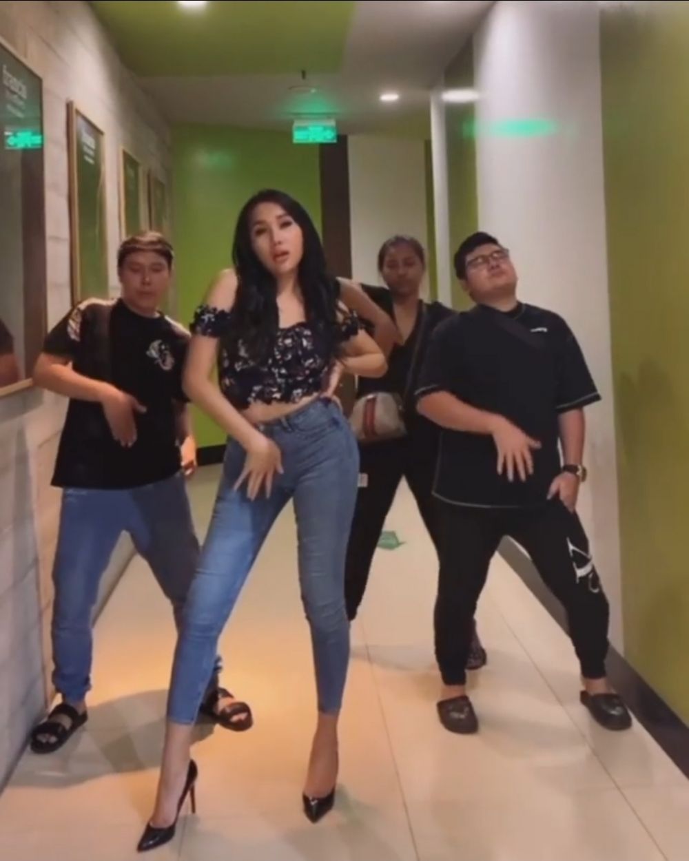 10 Potret Lucinta Luna usai turunkan berat badan 15 kg dalam sebulan