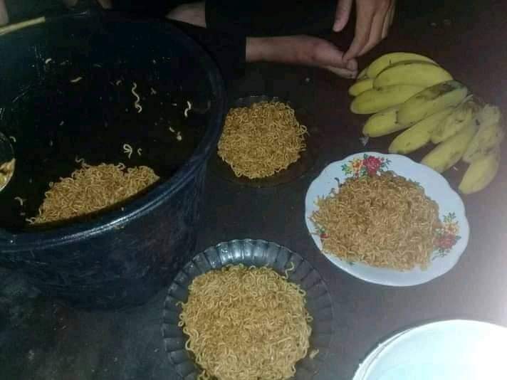 Potret lucu 11 makanan ini nyelenehnya bikin nyengir nggak jadi lapar