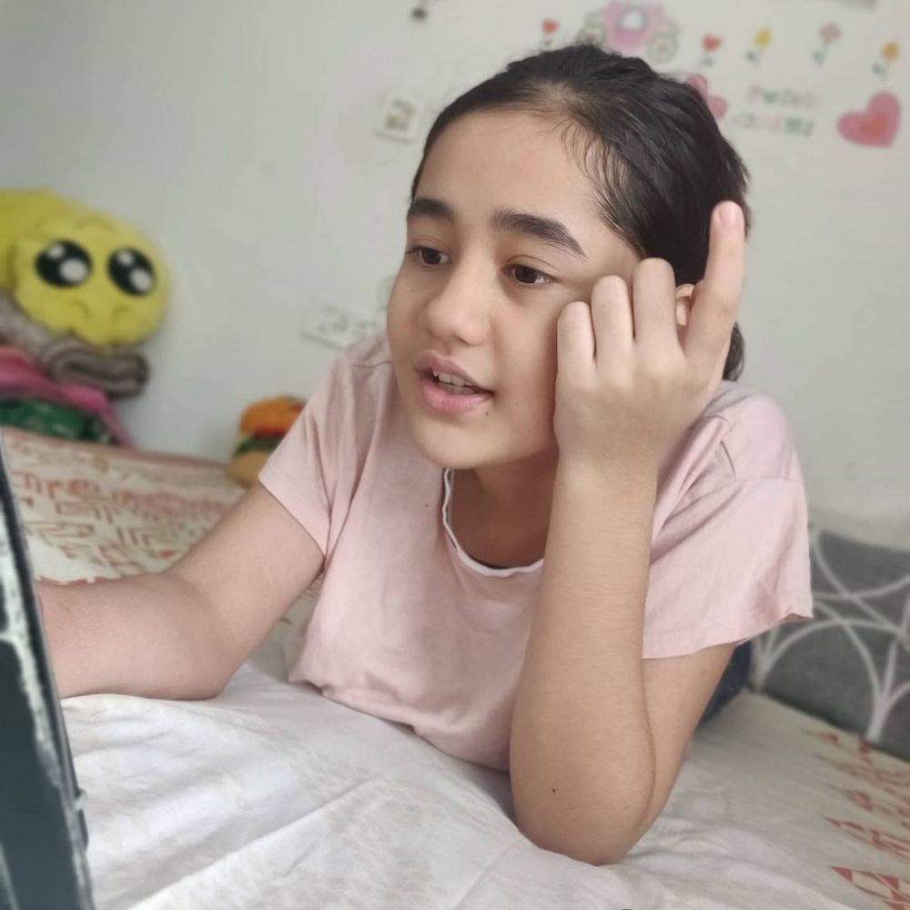 10 Potret rumah Aakriti Sharma 'Kulfi', kamarnya curi perhatian