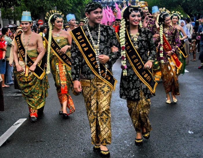 12 Potret lawas Selvi Ananda jadi Putri Solo, pesonanya terpancar