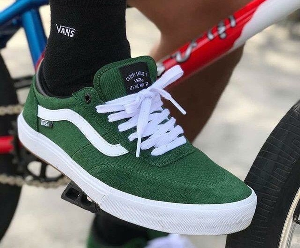 6 Alasan sneakers Vans digemari anak muda, begini cara merawatnya