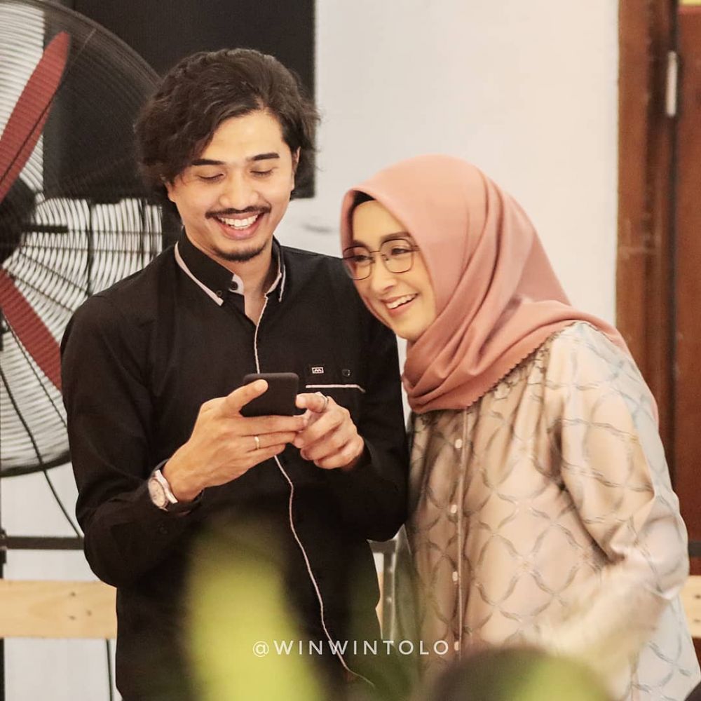 11 Potret harmonis Duta Modjo dan Adelia Lontoh, bak pasangan muda