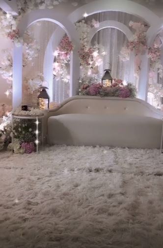 8 Momen pernikahan Engku Emran dan Noor Nabila, bernuansa serba putih