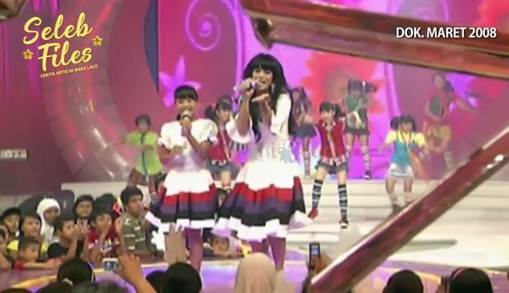 8 Potret lawas Aurel Hermansyah dan Krisdayanti manggung bareng