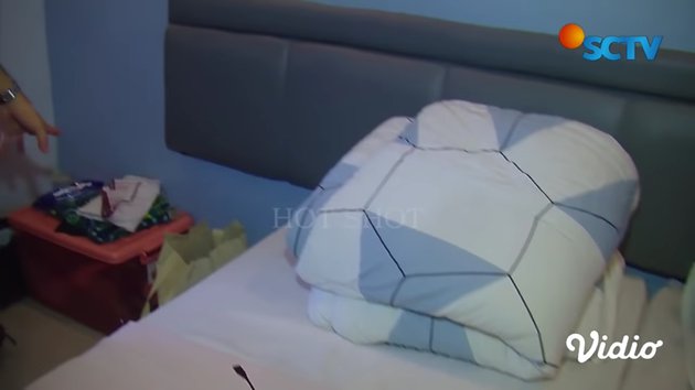 6 Potret kamar Ben Kasyafani saat syuting Samudra Cinta, ada game-nya