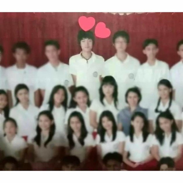 10 Potret lawas Hwang In-yeob True Beauty, foto kelulusannya disorot