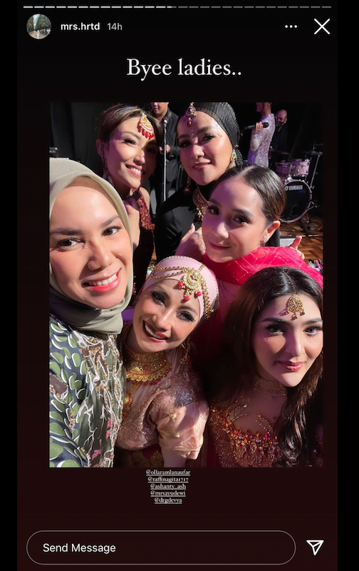 Gaya 10 seleb hadiri Henna Night Aurel Hermansyah, elegan dan glamor