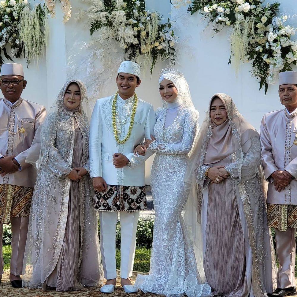 10 Momen pernikahan Ikbal Fauzi 'Ikatan Cinta', maskawinnya unik