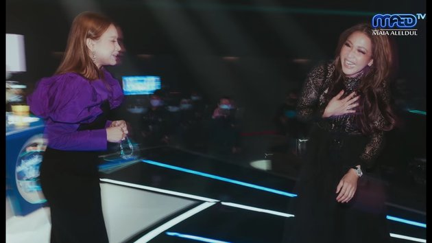 10 Momen insiden Maia Estianty jatuh di panggung Indonesian Idol