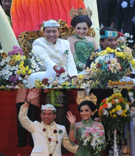 Potret lawas pernikahan 5 pasang seleb dengan arak-arakan, meriah pol
