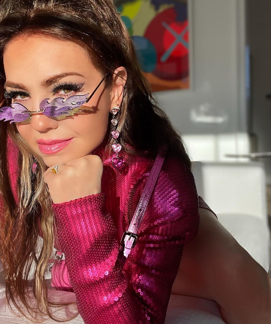 10 Potret terbaru Thalia pemeran utama Maria Mercedes, awet muda