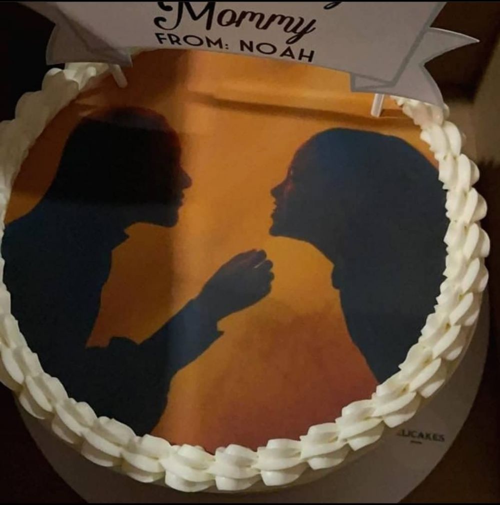 7 Momen ultah ke-38 Bunga Citra Lestari, kue dari Noah curi perhatian