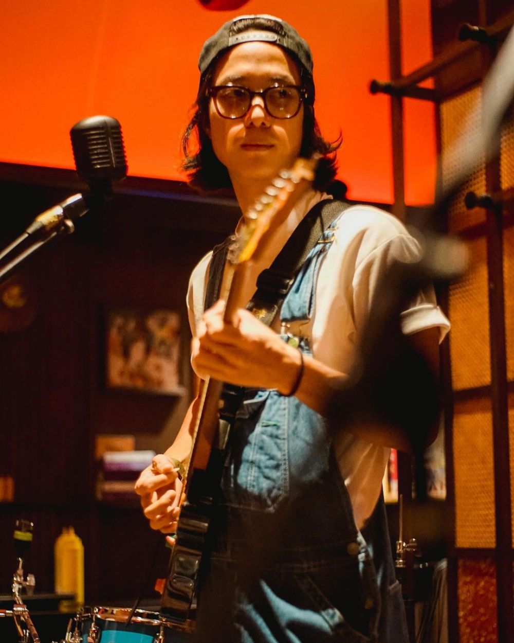 8 Potret terbaru Dikta 'Yovie & Nuno' berambut gondrong, makin rupawan