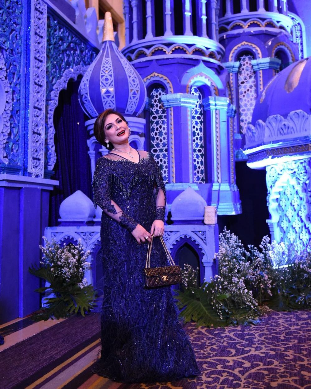 Pesona 12 penyanyi saat kondangan, gayanya glamor abis