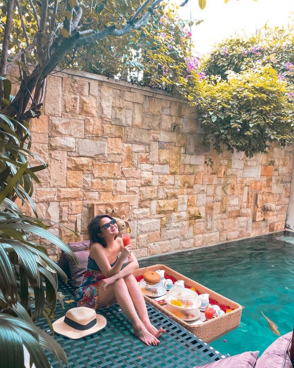 7 Potret terbaru Gabriella Larasati, tampil dengan gaya rambut pendek