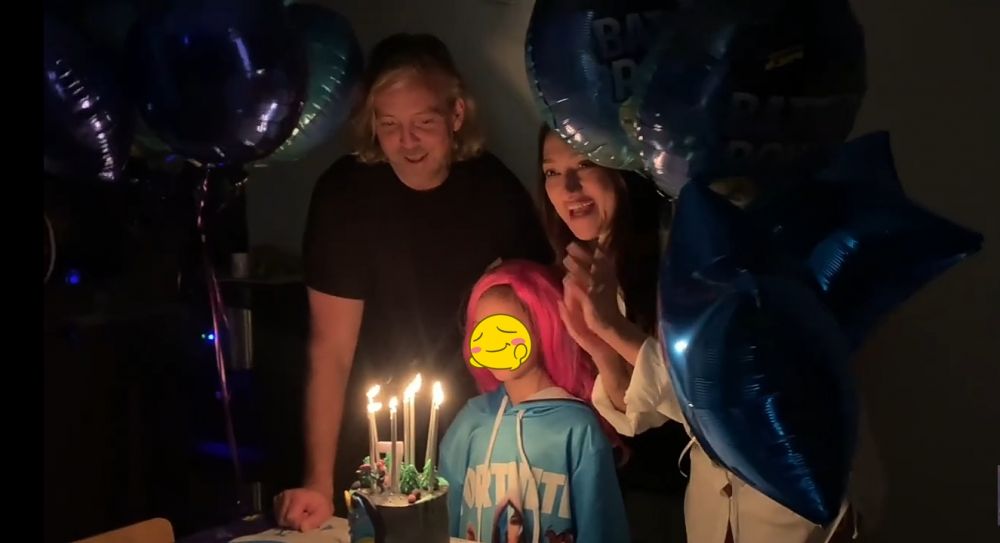 10 Momen hangat Azhari bersaudara rayakan ulang tahun Calyca di AS