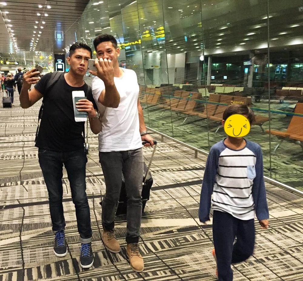 10 Potret keakraban Andrew White dan Kenang Mirdad, ipar goals banget