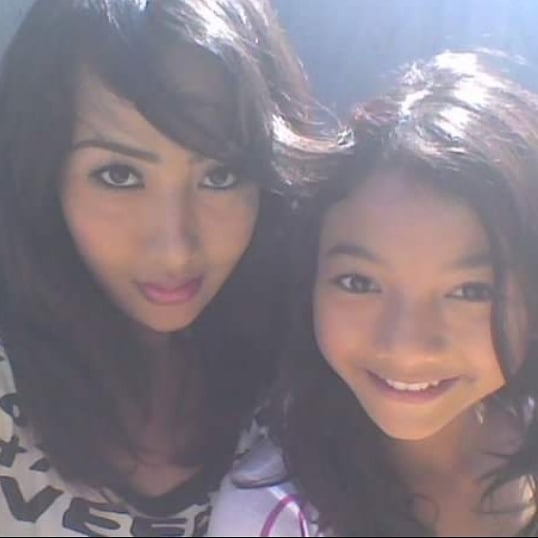 10 Potret lawas ibunda Glenca Chysara, pernah gabung girlband