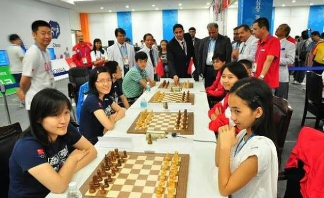6 Potret WIM Chelsie Monica saat turnamen catur, jarang tersorot