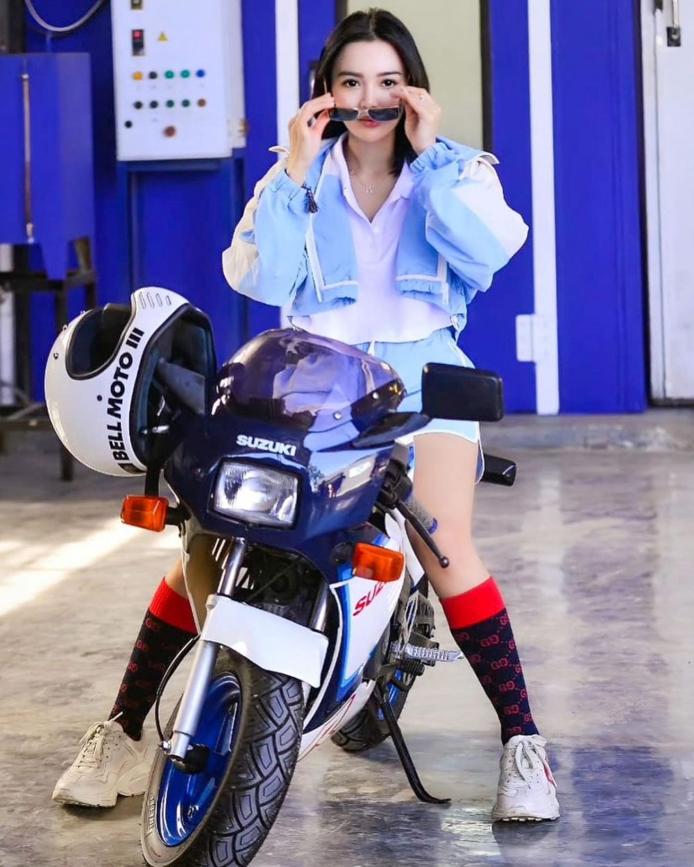 8 Potret Wika Salim mengendarai motor mini, gayanya curi perhatian
