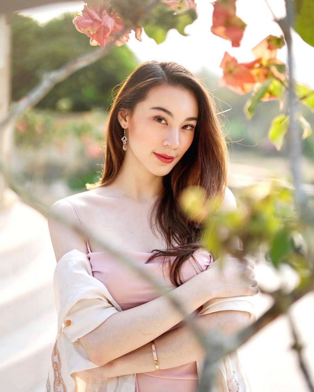 5 Seleb cantik model video klip Rizky Febian, terbaru Indah Kusuma