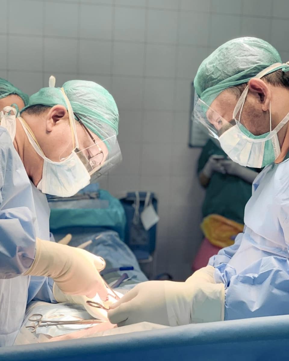 6 Momen istri Randy Pangalila melahirkan, penuh perjuangan