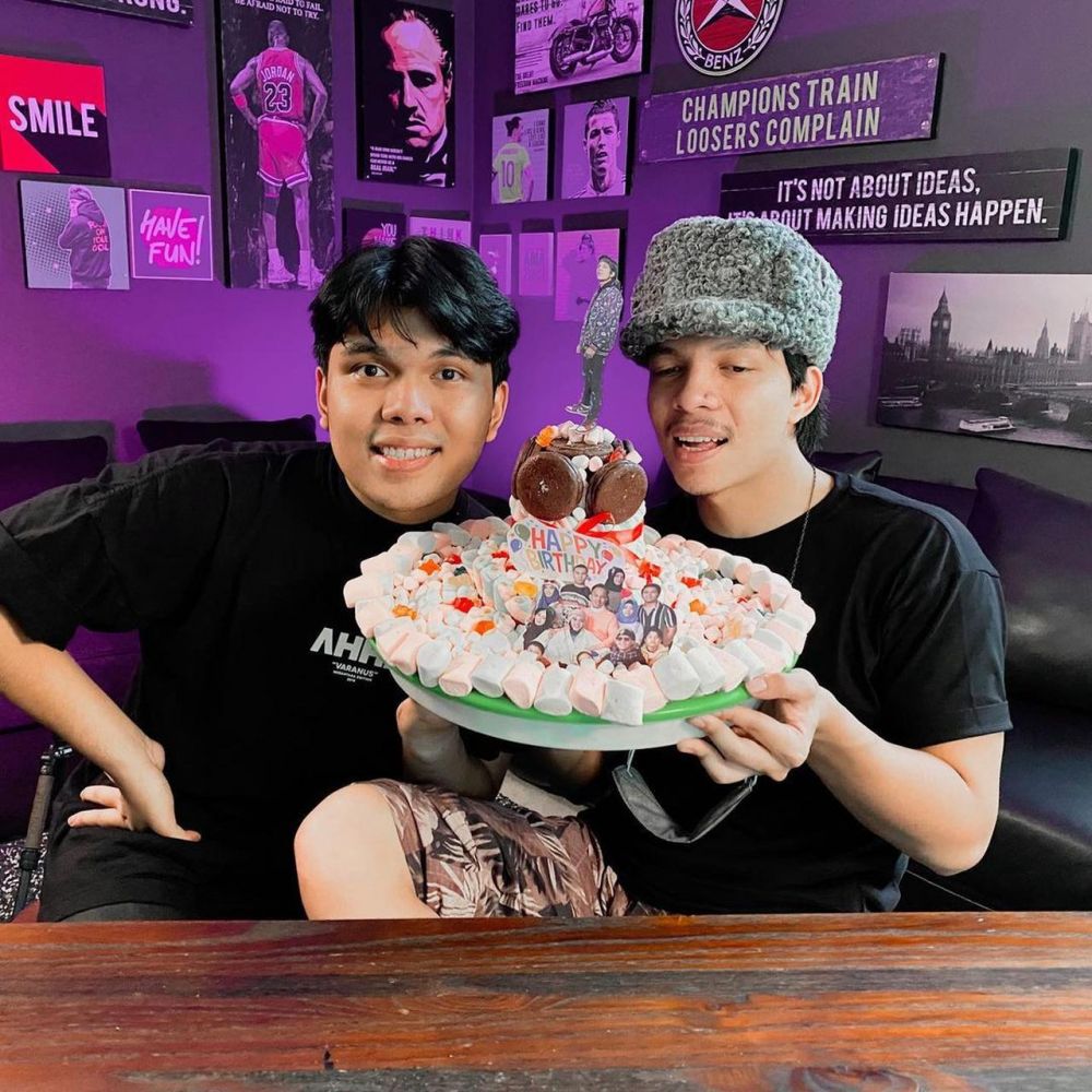 10 Potret kebersamaan Atta dan Thariq Halilintar, sibling goals