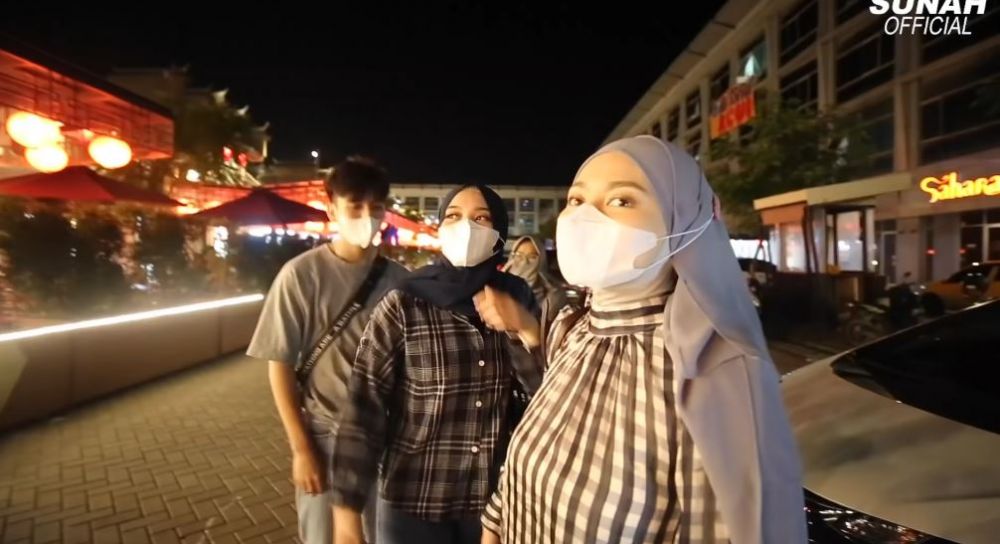 8 Momen keakraban Nathalie Holscher dengan Putri Delina & Jeffry Reksa