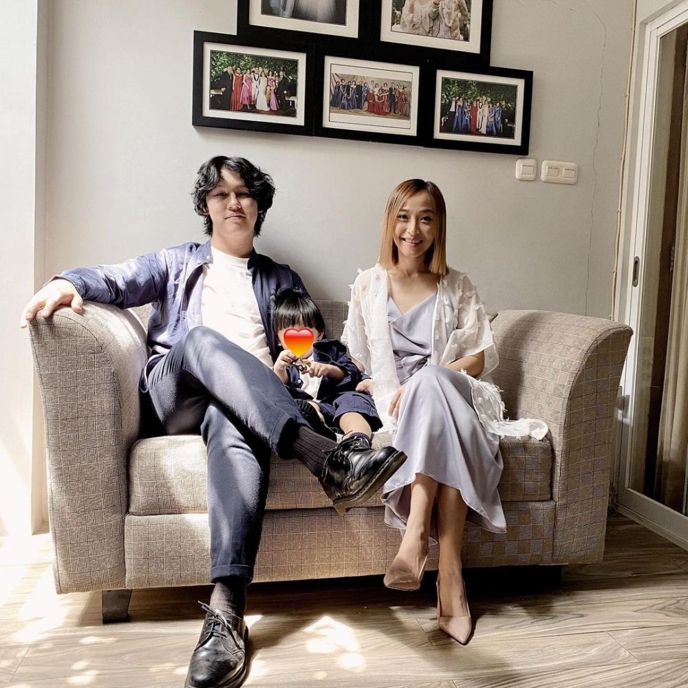 10 Penampakan rumah Rini Wulandari, studio musiknya kece abis