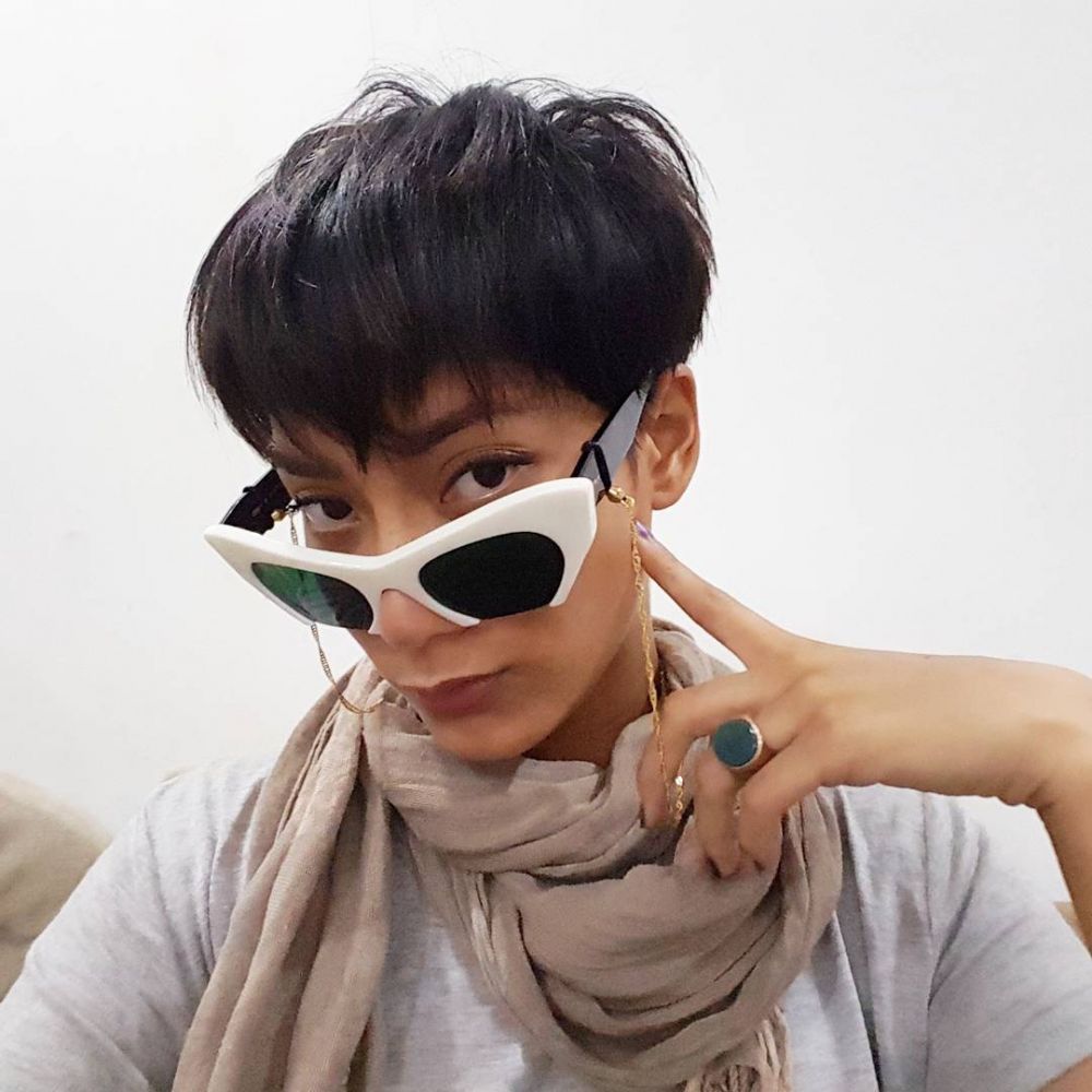 10 Transformasi gaya rambut Tara Basro, dari keriting hingga pendek