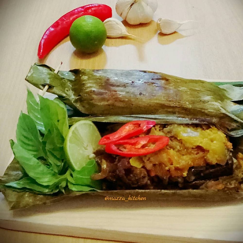 12 Resep lauk olahan belut, cocok buat menu makan malam keluarga