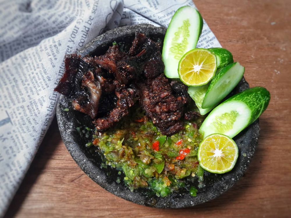 12 Resep lauk olahan belut, cocok buat menu makan malam keluarga