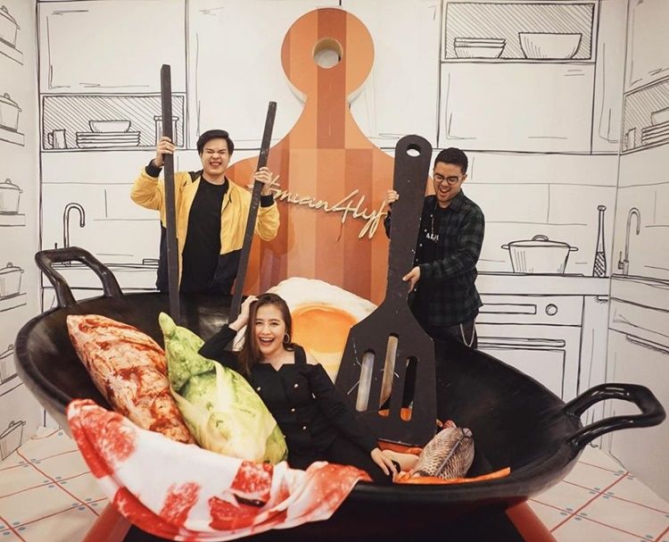 10 Momen manis kebersamaan Jeje Soekarno dan Prilly Latuconsina