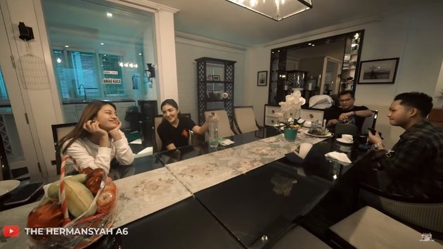 Dipingit jelang menikah, ini 8 potret keseharian Aurel Hermansyah