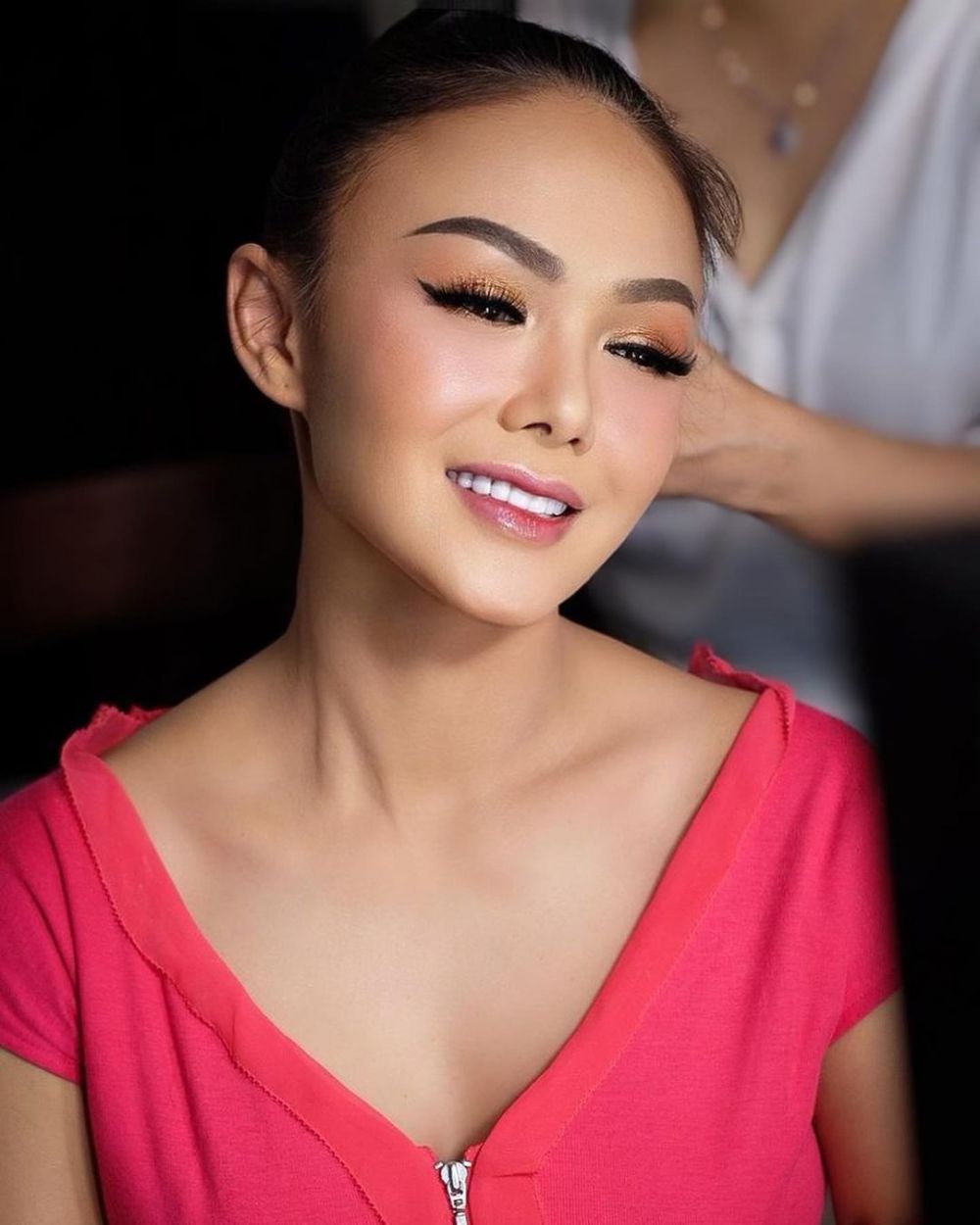 9 Pemotretan terbaru Yuni Shara, disebut mirip Amanda Manopo