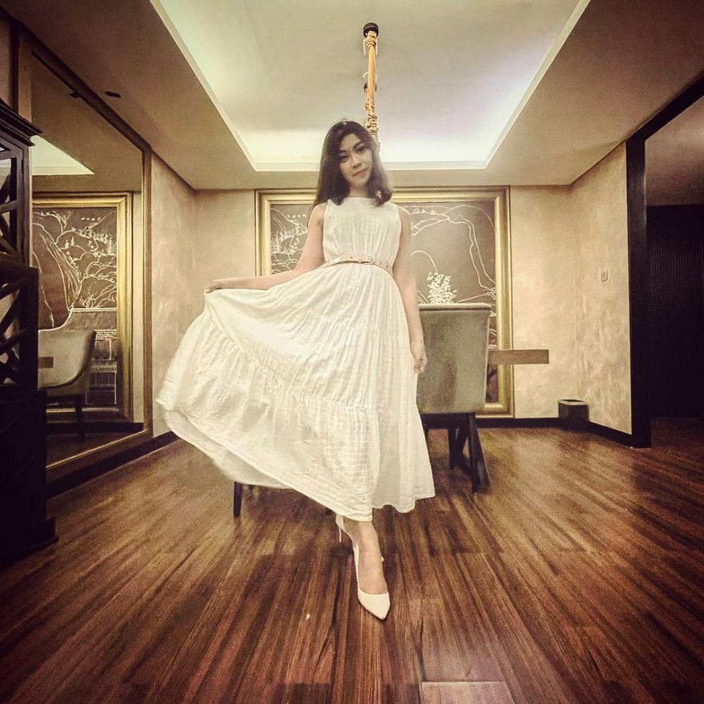 Ingat Miss Janet di sinetron Putih Abu-Abu? Ini 10 potret terbarunya