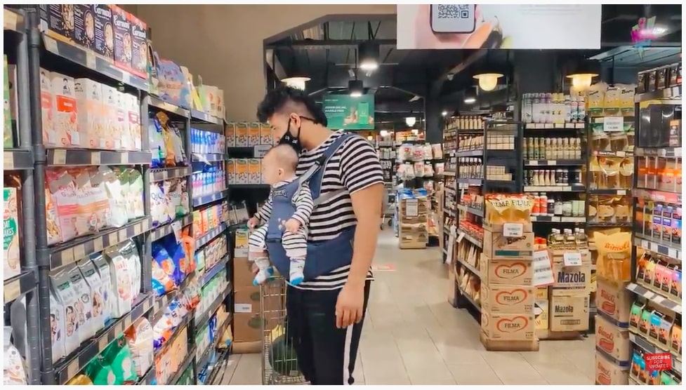 Irish Bella sakit, ini 8 momen Ammar Zoni belanja bulanan ajak anak