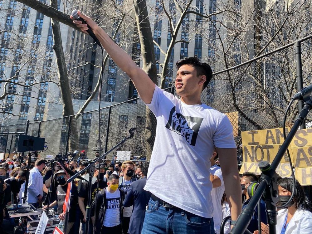 10 Potret Oliver Prasetyo, model yang ikut demo Stop Asian Hate