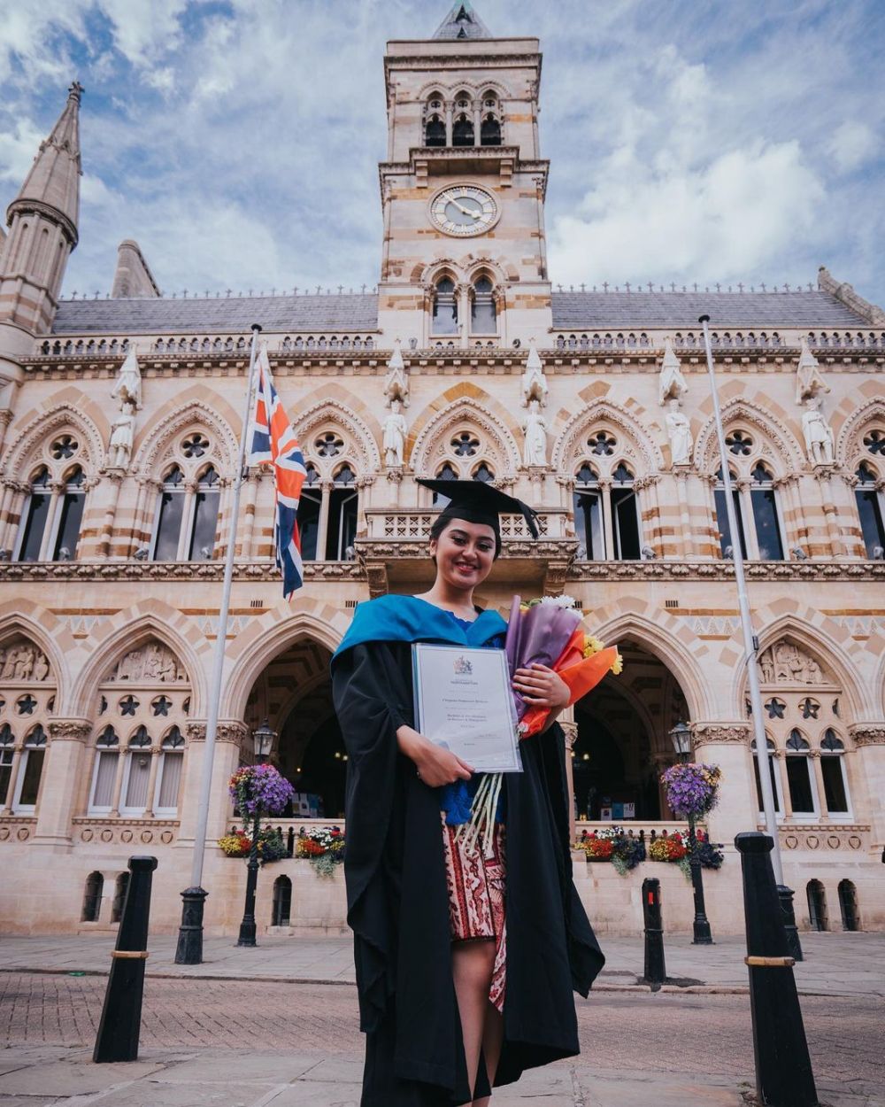 10 Potret Memes Prameswari, pesinden jebolan X Factor Indonesia