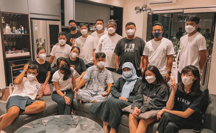 8 Momen perayaan ulang tahun ke-31 Vidi Aldiano, dapat kado mobil