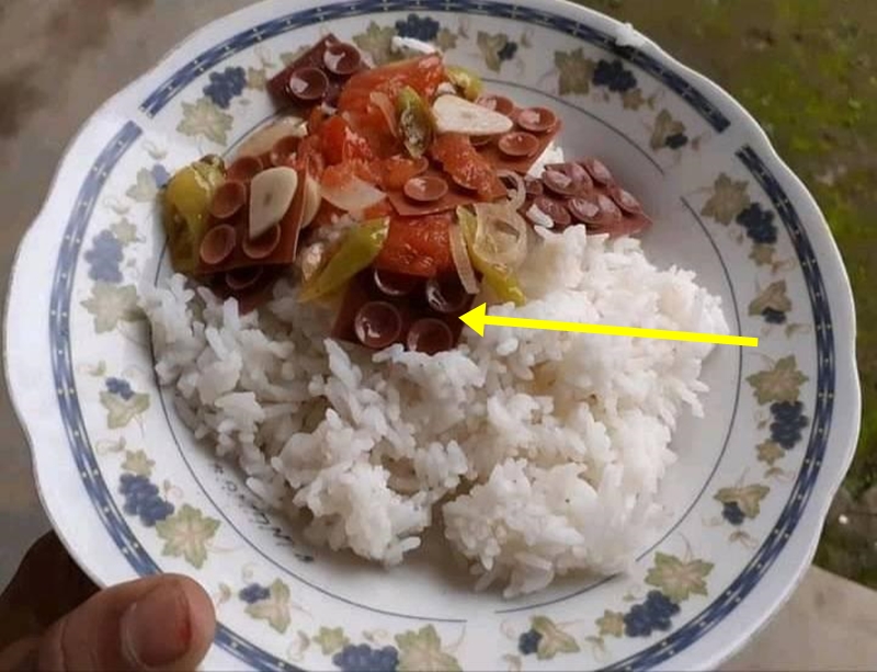 10 Menu makanan absurd di tanggal tua ini bikin nyengir lebar