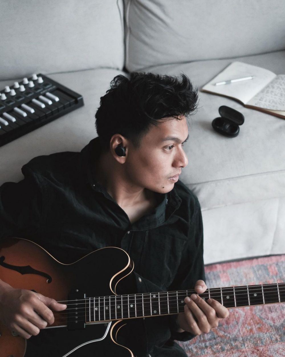 8 Cerita perjalanan karier Rendy Pandugo, karyanya makin mendunia