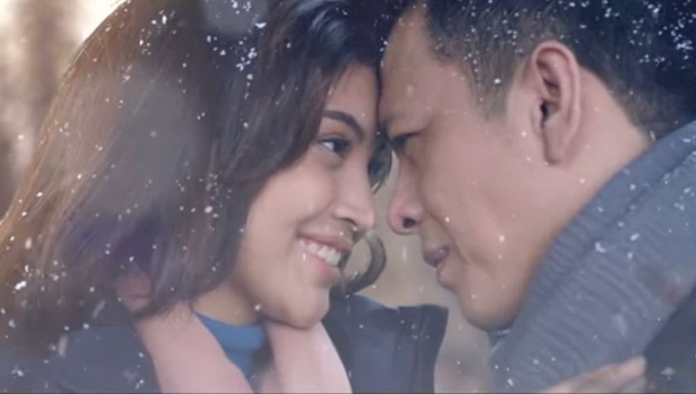 6 Potret kebersamaan Ariel Noah dan Naura Hakim, bikin baper