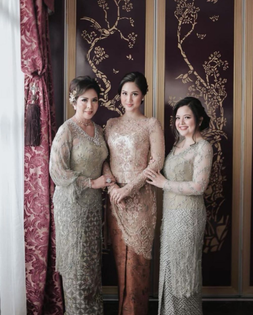 10 Potret kebersamaan Tasya Kamila dan adik ipar, bak sahabatan