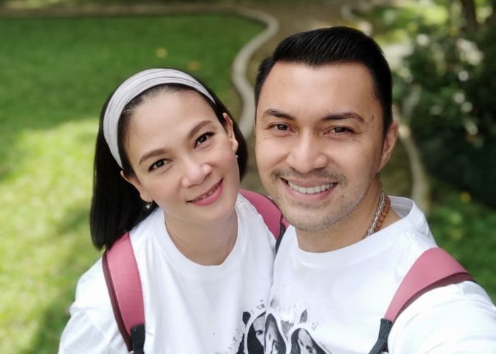 Momen 10 raja sinetron era 90-an dan pasangan, bak masih pacaran