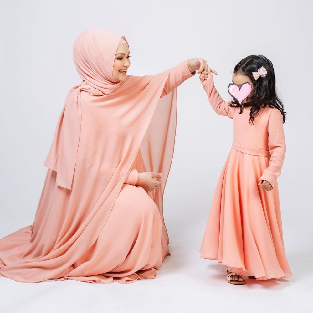 8 Maternity shoot Siti Nurhaliza dalam berbagai tema, hamil anak kedua