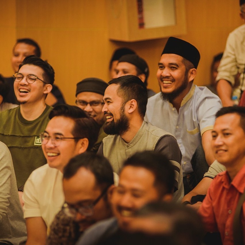 10 Potret kekompakan Irwansyah dan Teuku Wisnu, ipar goals