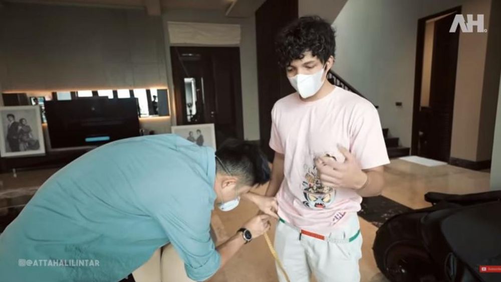 8 Momen Atta fitting baju nikah bareng keluarga ibu Geni Halilintar