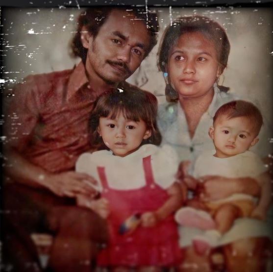 8 Potret lawas Yuni Shara bersaudara, cantiknya tak pernah luntur