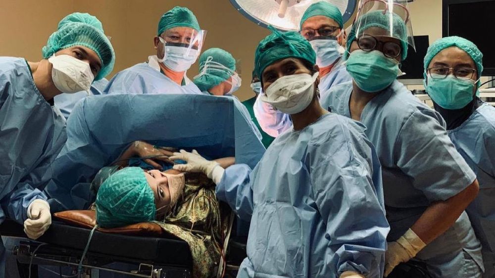 10 Cerita perjalanan Zaskia Sungkar dan Irwansyah miliki momongan